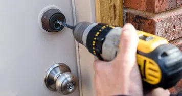 Security Locksmith Services Mountain View, CA 650-651-3442 - 13-Key-Broke-In-Lock